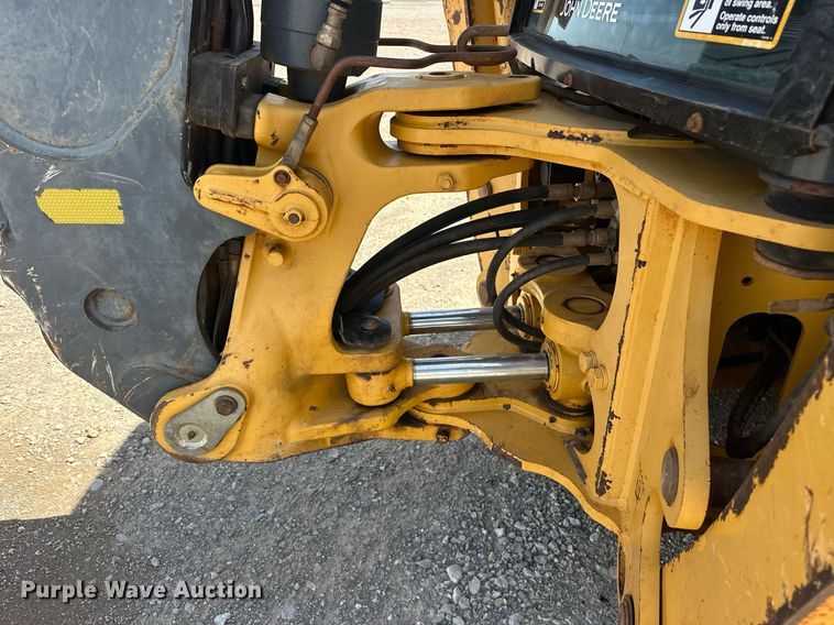 image for item EJ8680 2008 John Deere 310SJ backhoe