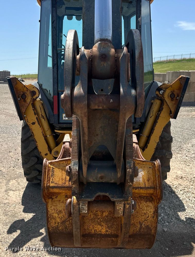 image for item EJ8680 2008 John Deere 310SJ backhoe