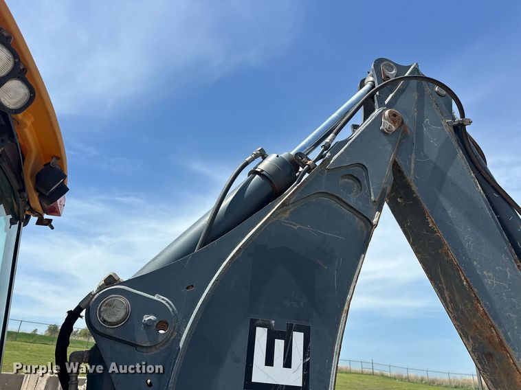 image for item EJ8680 2008 John Deere 310SJ backhoe