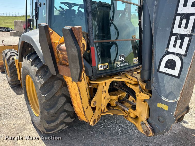 image for item EJ8680 2008 John Deere 310SJ backhoe