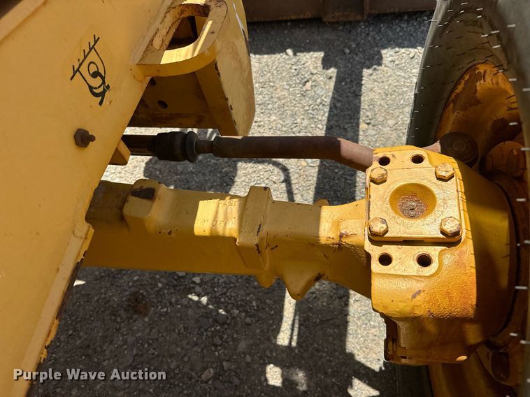 image for item EJ8680 2008 John Deere 310SJ backhoe