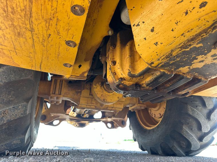 image for item EJ8680 2008 John Deere 310SJ backhoe