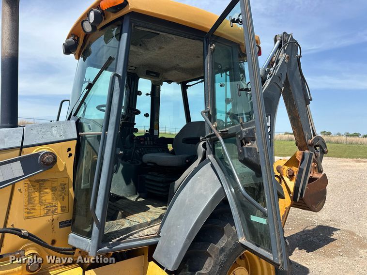 image for item EJ8680 2008 John Deere 310SJ backhoe