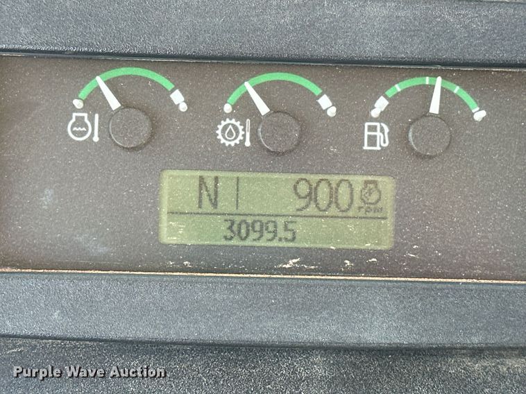 image for item EJ8680 2008 John Deere 310SJ backhoe