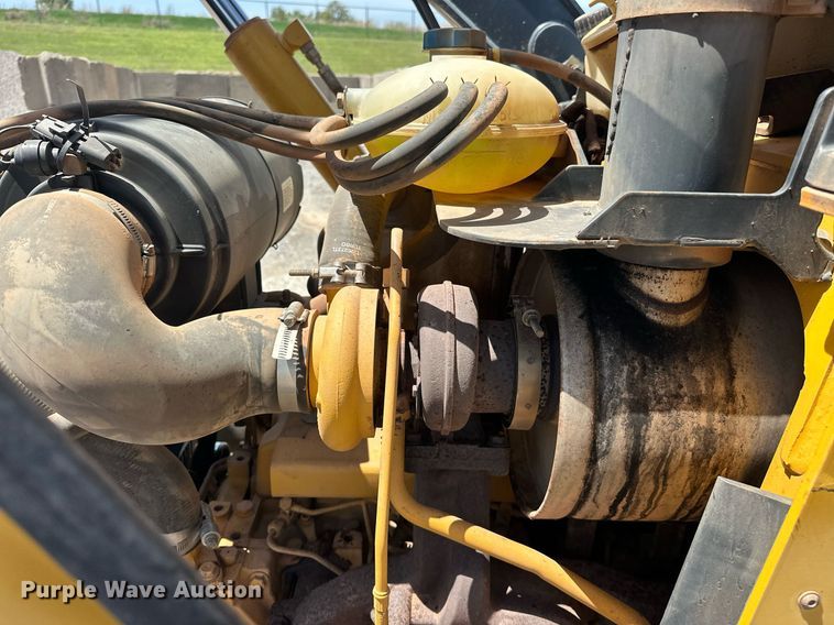 image for item EJ8680 2008 John Deere 310SJ backhoe