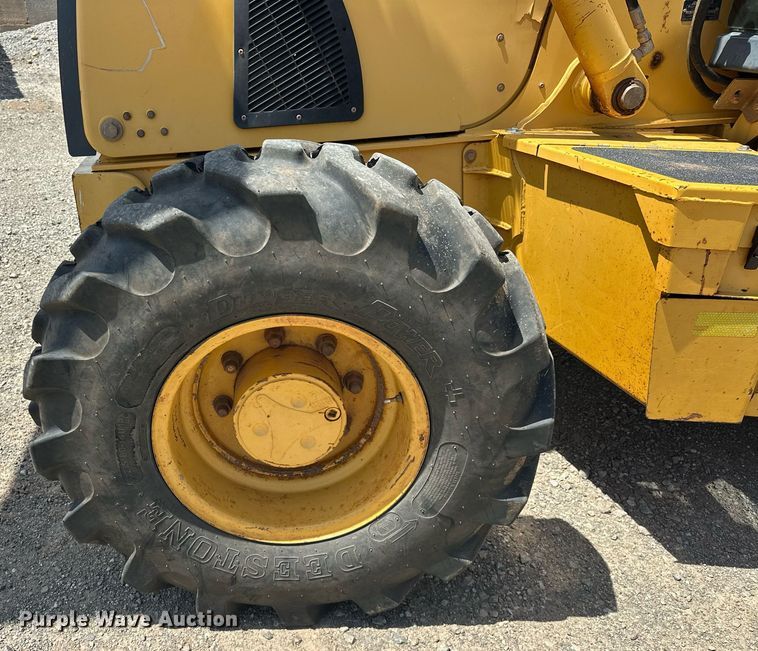 image for item EJ8680 2008 John Deere 310SJ backhoe