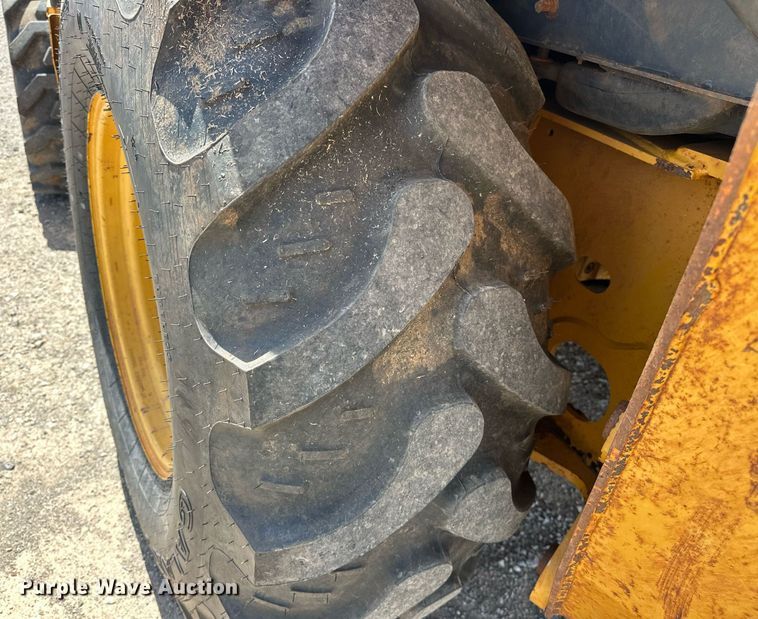 image for item EJ8680 2008 John Deere 310SJ backhoe