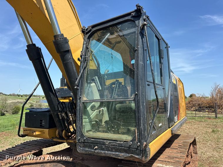 image for item EJ8681 2013 Caterpillar 324EL excavator