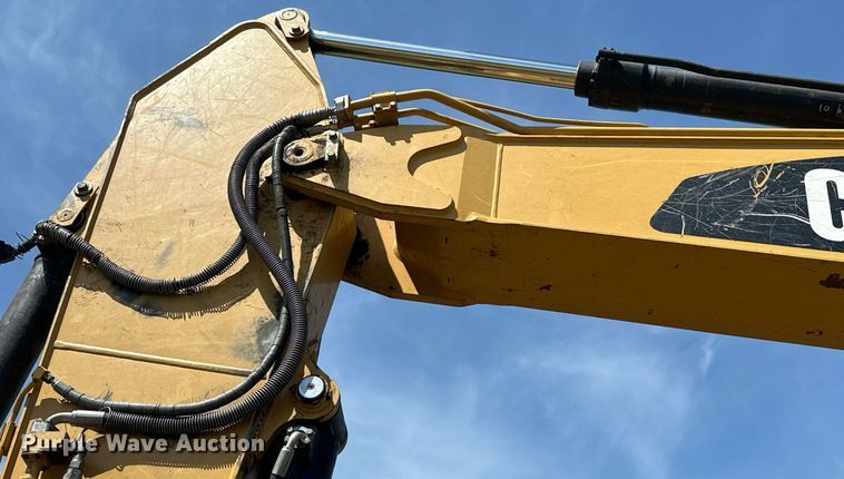 image for item EJ8681 2013 Caterpillar 324EL excavator