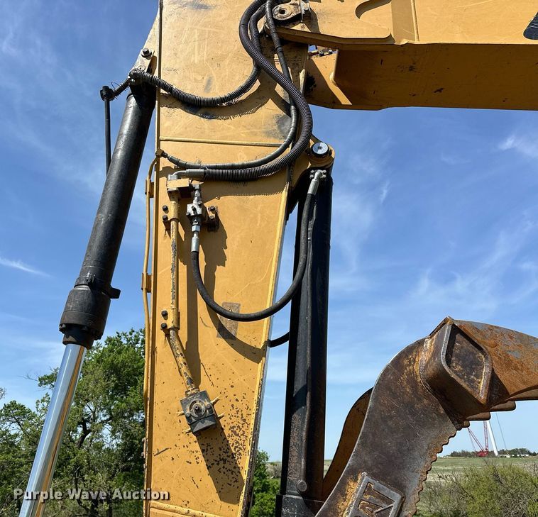 image for item EJ8681 2013 Caterpillar 324EL excavator