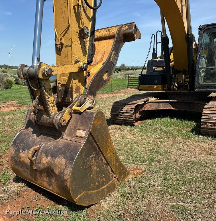 image for item EJ8681 2013 Caterpillar 324EL excavator