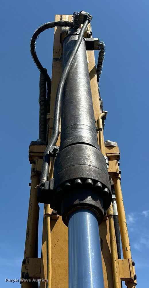 image for item EJ8681 2013 Caterpillar 324EL excavator