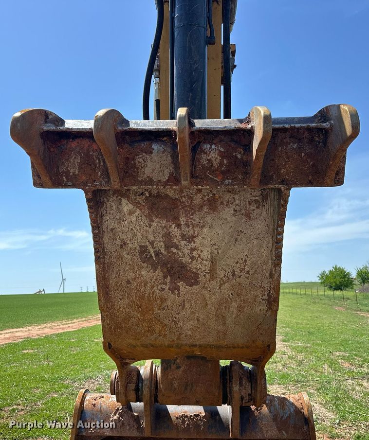 image for item EJ8681 2013 Caterpillar 324EL excavator