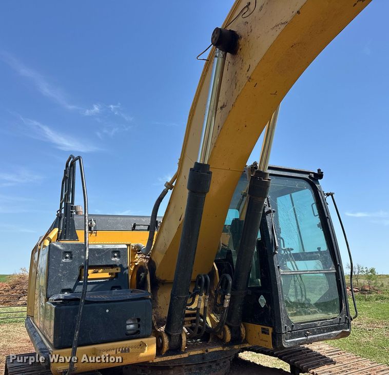 image for item EJ8681 2013 Caterpillar 324EL excavator