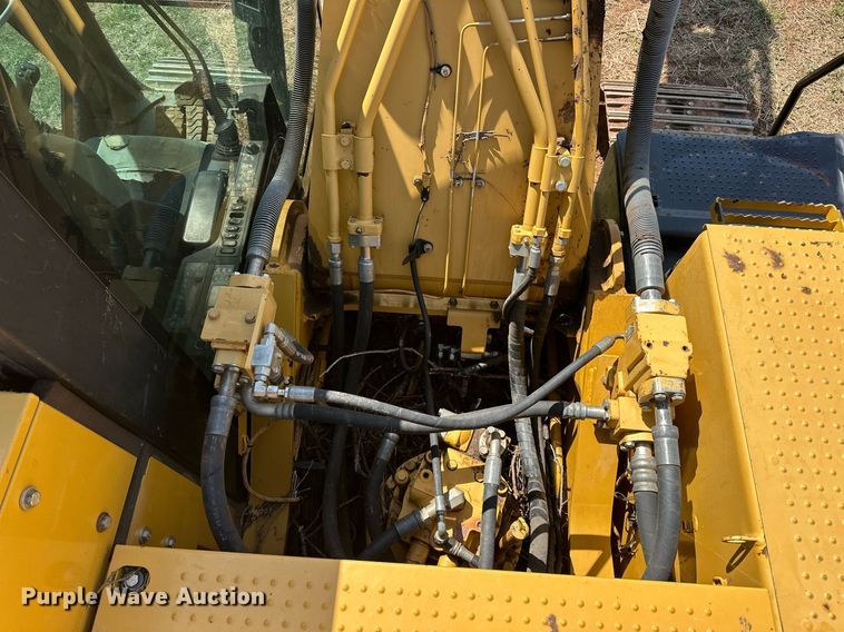 image for item EJ8681 2013 Caterpillar 324EL excavator