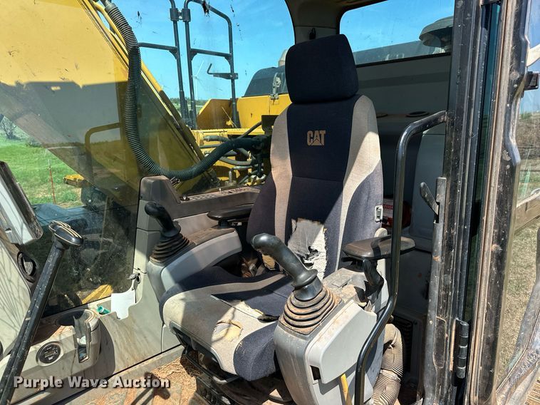 image for item EJ8681 2013 Caterpillar 324EL excavator