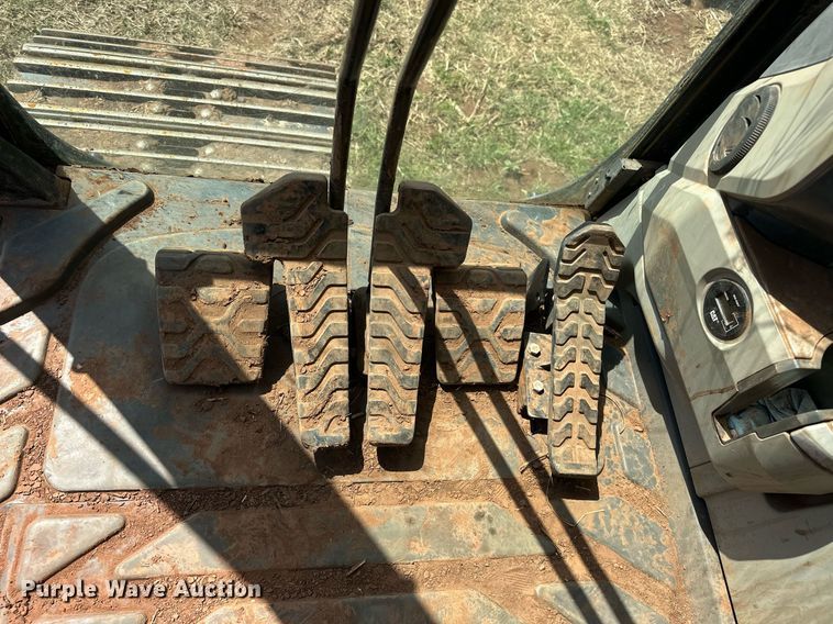 image for item EJ8681 2013 Caterpillar 324EL excavator