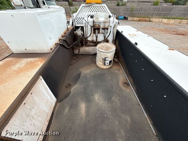 image for item EJ8704 2019 Dodge Ram 5500 utility / service truck