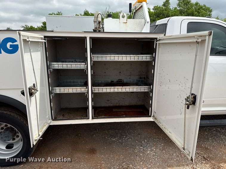 image for item EJ8704 2019 Dodge Ram 5500 utility / service truck