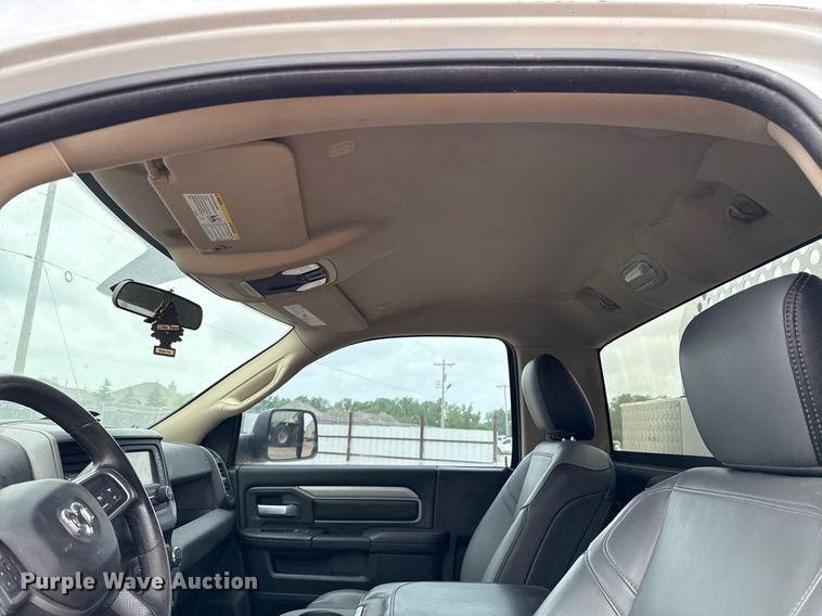 image for item EJ8704 2019 Dodge Ram 5500 utility / service truck