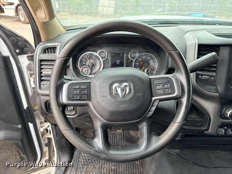 image for item EJ8704 2019 Dodge Ram 5500 utility / service truck