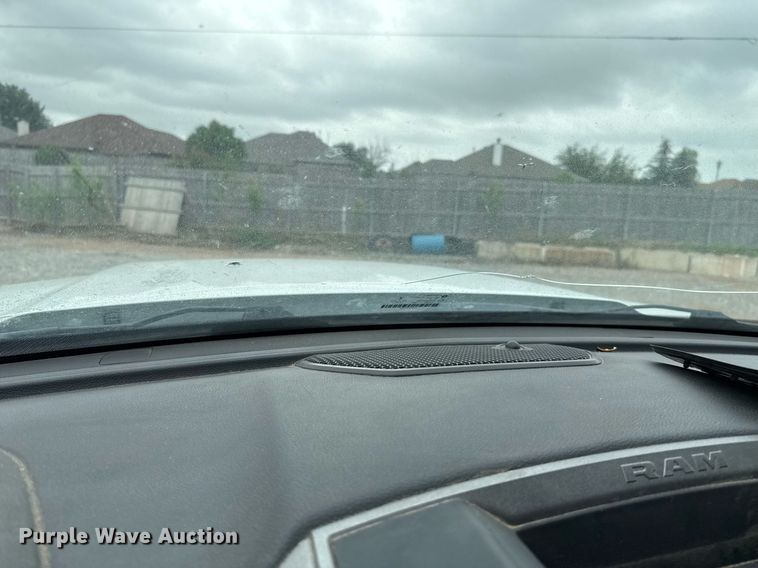 image for item EJ8704 2019 Dodge Ram 5500 utility / service truck