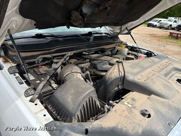 image for item EJ8704 2019 Dodge Ram 5500 utility / service truck