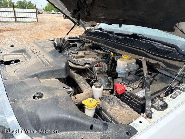 image for item EJ8704 2019 Dodge Ram 5500 utility / service truck