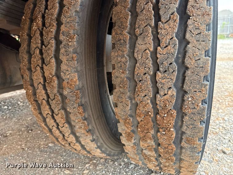 image for item EJ8704 2019 Dodge Ram 5500 utility / service truck