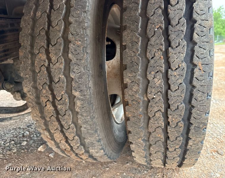 image for item EJ8704 2019 Dodge Ram 5500 utility / service truck