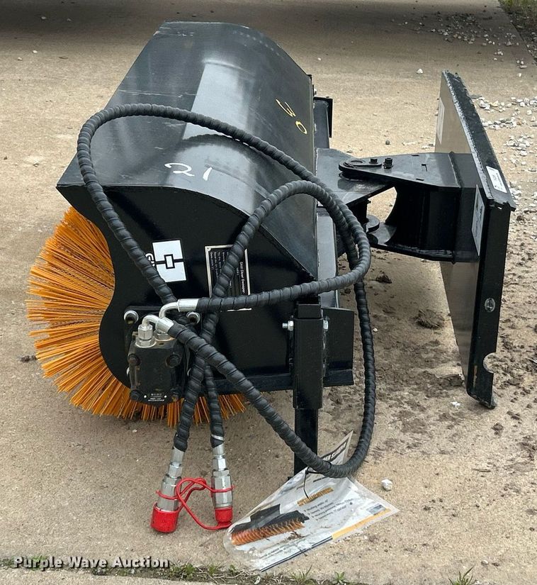 image for item EK2899 2024 GIYI GY-SE61 skid steer sweeper