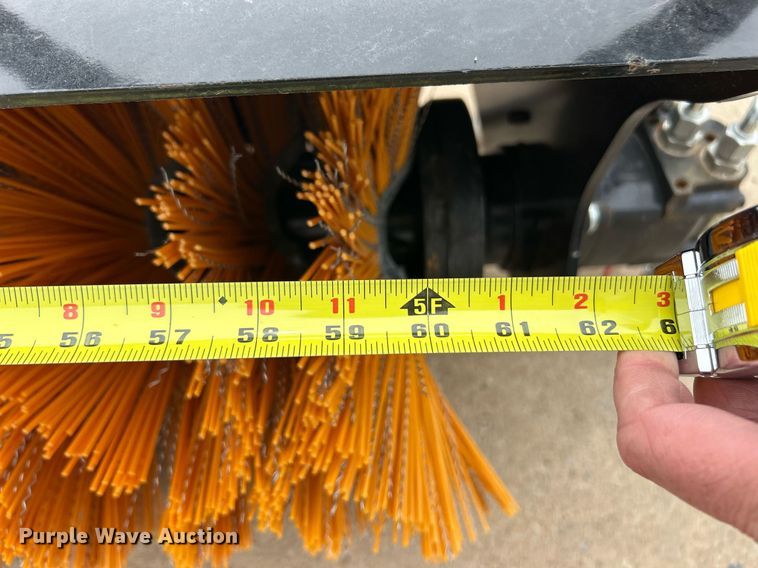 image for item EK2899 2024 GIYI GY-SE61 skid steer sweeper