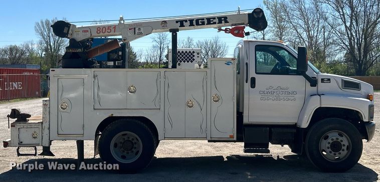 image for item EK2919 2006 Chevrolet C7500 utility / service truck