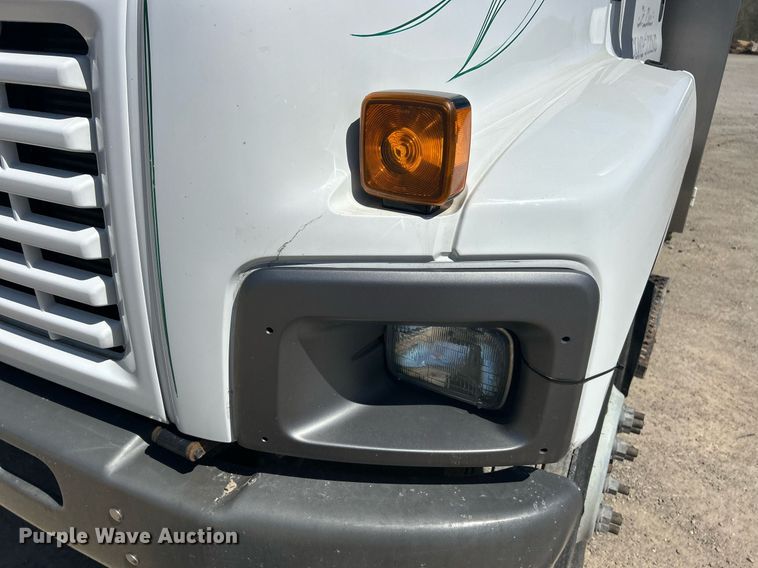 image for item EK2919 2006 Chevrolet C7500 utility / service truck