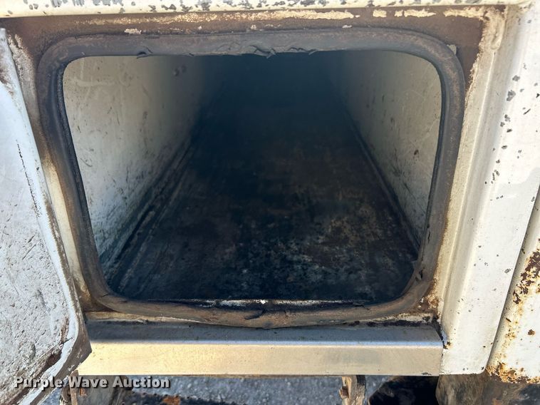 image for item EK2919 2006 Chevrolet C7500 utility / service truck