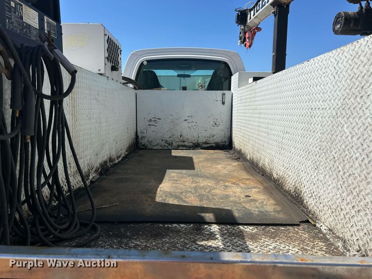 image for item EK2919 2006 Chevrolet C7500 utility / service truck