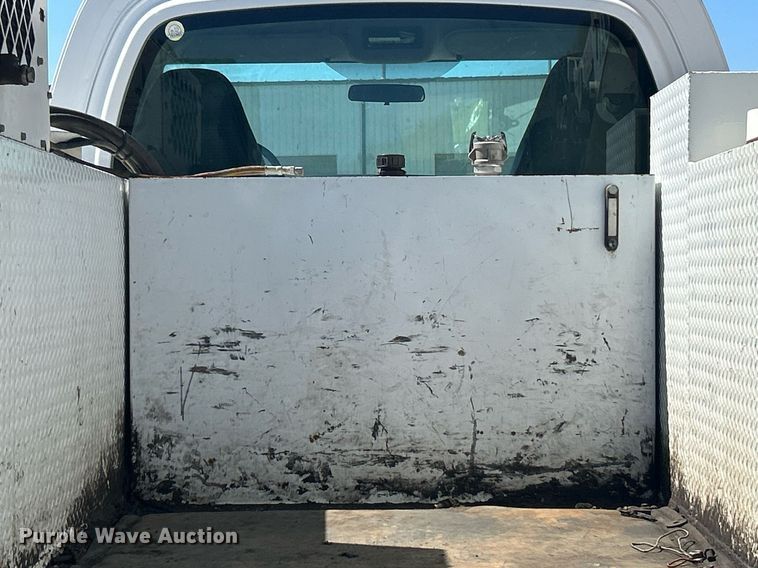 image for item EK2919 2006 Chevrolet C7500 utility / service truck