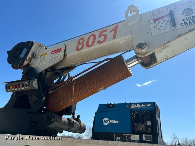 image for item EK2919 2006 Chevrolet C7500 utility / service truck