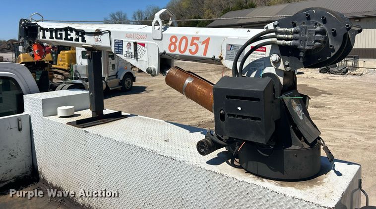 image for item EK2919 2006 Chevrolet C7500 utility / service truck