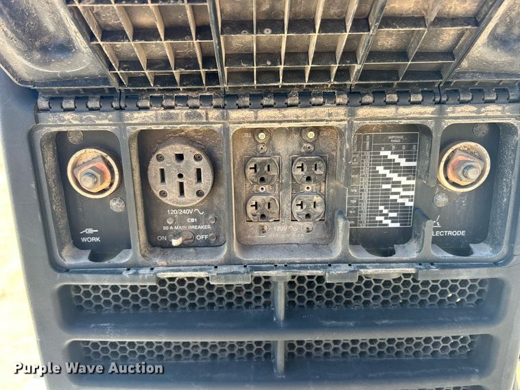 image for item EK2919 2006 Chevrolet C7500 utility / service truck