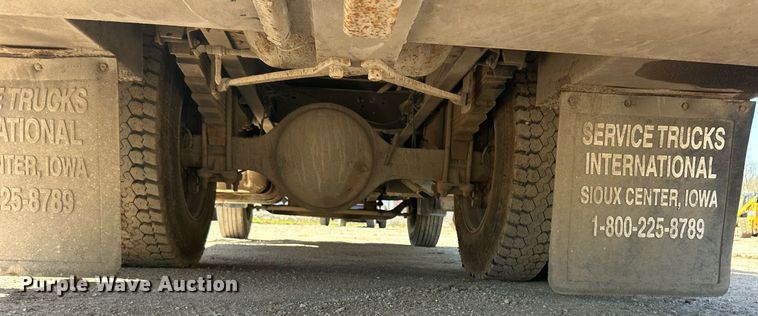 image for item EK2919 2006 Chevrolet C7500 utility / service truck