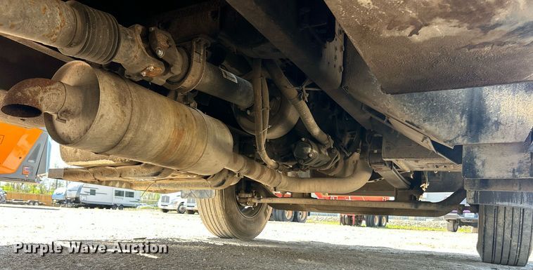 image for item EK2919 2006 Chevrolet C7500 utility / service truck