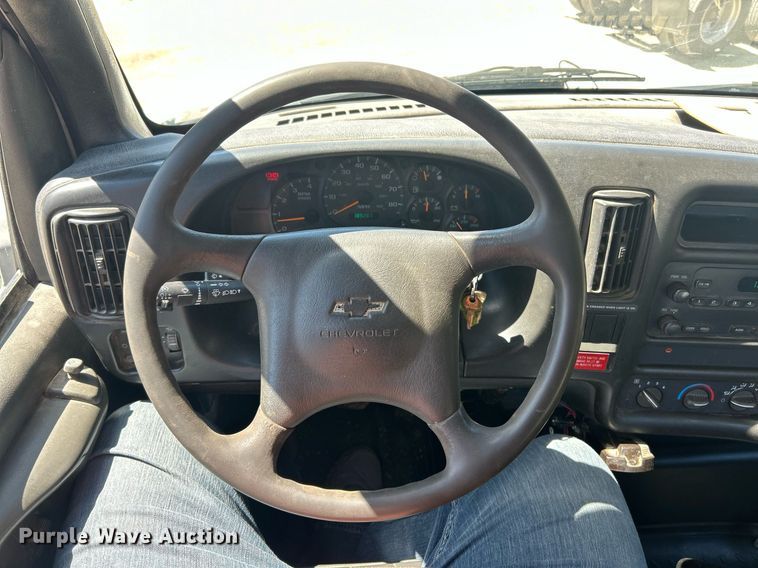 image for item EK2919 2006 Chevrolet C7500 utility / service truck