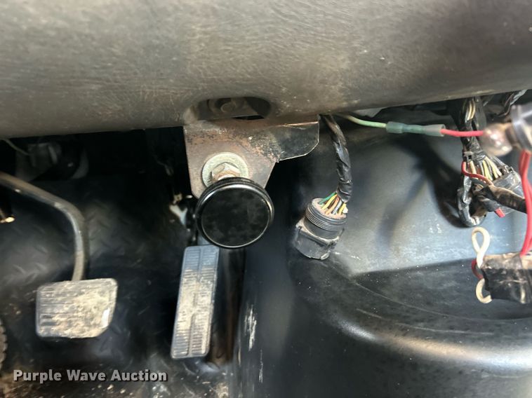 image for item EK2919 2006 Chevrolet C7500 utility / service truck