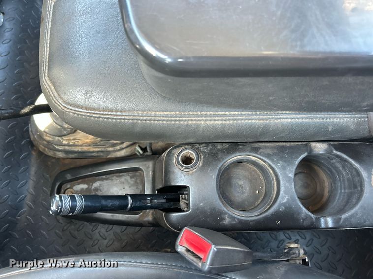 image for item EK2919 2006 Chevrolet C7500 utility / service truck