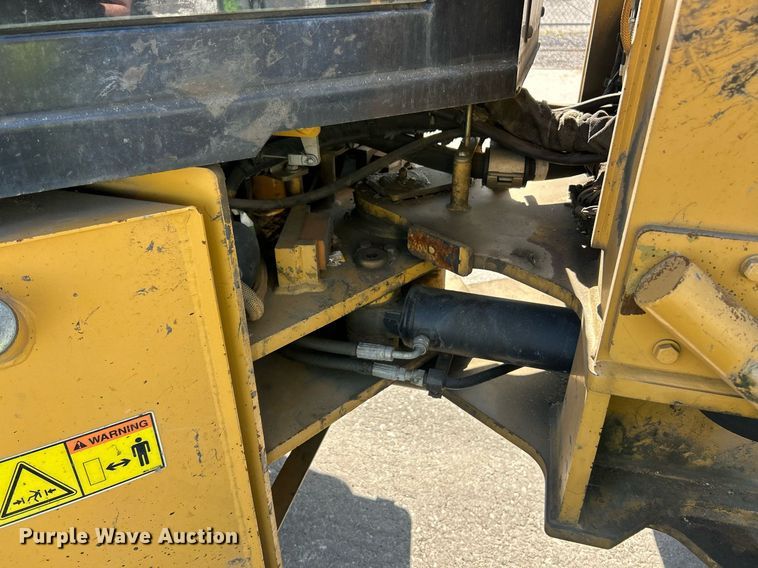 image for item EK2922 2011 Caterpillar 904H compact wheel loader