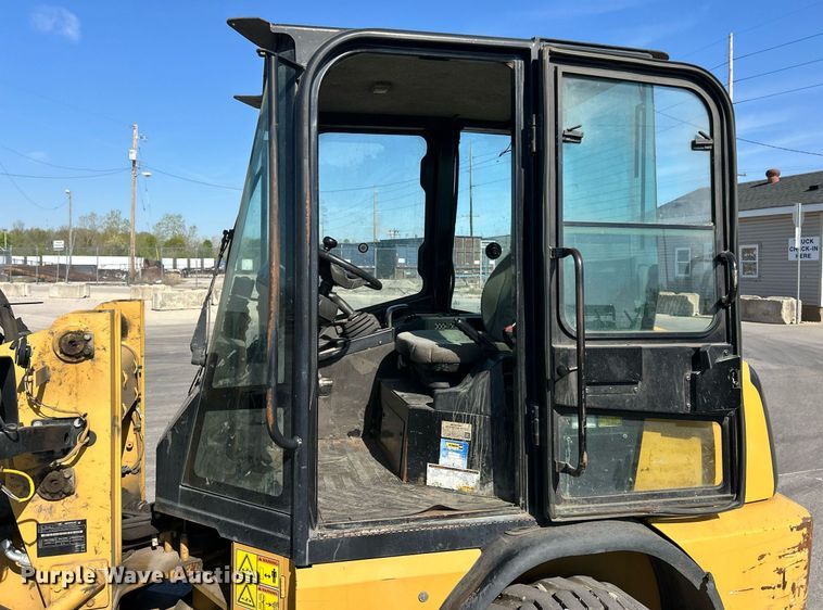 image for item EK2922 2011 Caterpillar 904H compact wheel loader