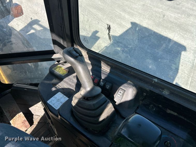 image for item EK2922 2011 Caterpillar 904H compact wheel loader