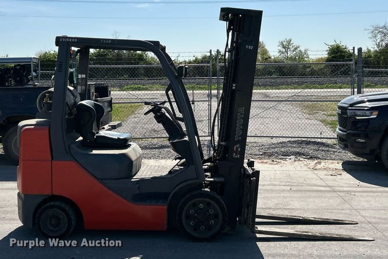 image for item EK2923 Toyota 8FGU30 forklift