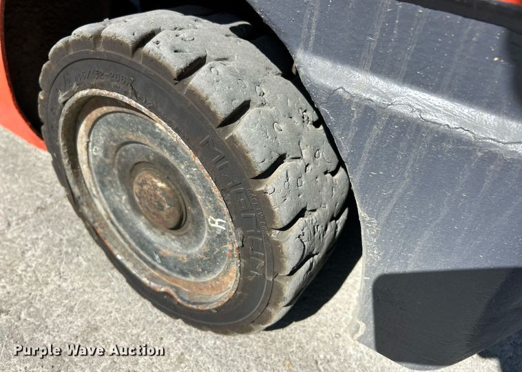 image for item EK2923 Toyota 8FGU30 forklift